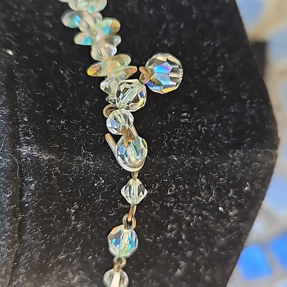 Vintage Lucite Spheres Aurora Borelis Necklace - Picture 4 of 4